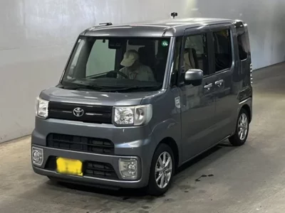 Toyota PIXIS MEGA