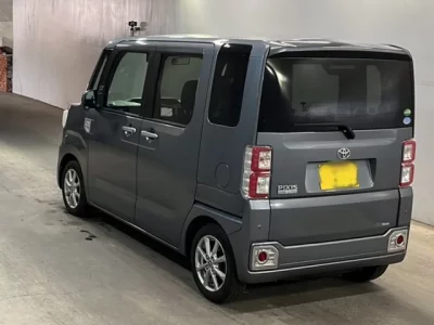 Toyota PIXIS MEGA
