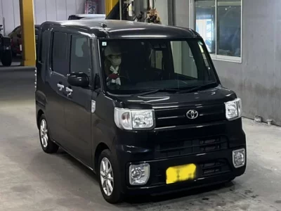 Toyota PIXIS MEGA