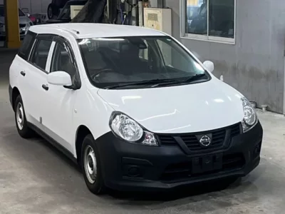 Nissan AD