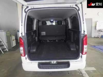 Toyota REGIUS ACE VAN