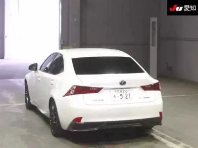 Lexus IS