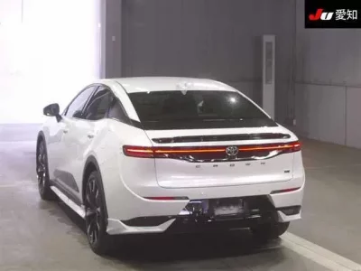 Toyota CROWN CROSSOVER