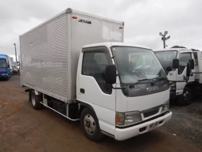 Isuzu ELF