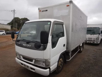 Isuzu ELF