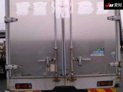Hino TRUCK