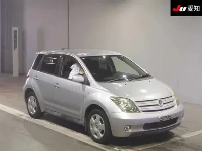 Toyota IST