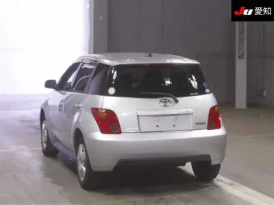 Toyota IST