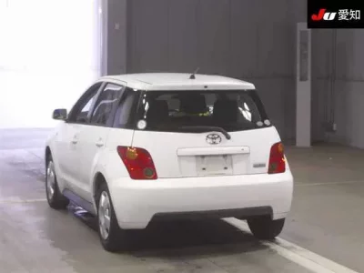 Toyota IST