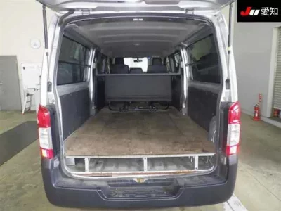 Nissan CARAVAN VAN