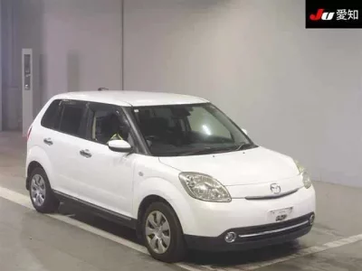 Mazda VERISA