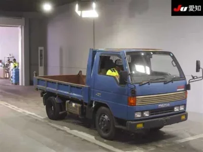 Mazda TITAN