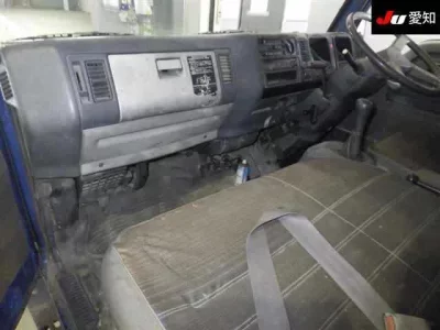 Mazda TITAN