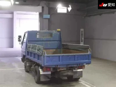 Mazda TITAN