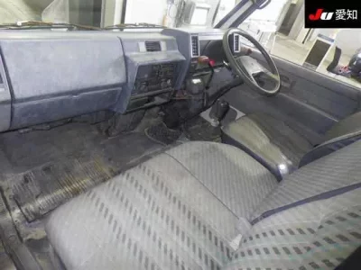 Isuzu TRUCK