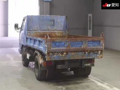 Isuzu TRUCK