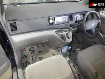 Toyota ISIS