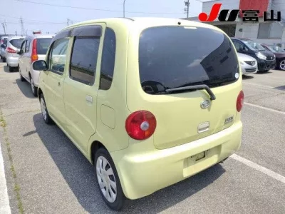 Daihatsu MOVE LATTE