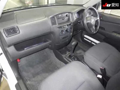 Toyota SUCCEED