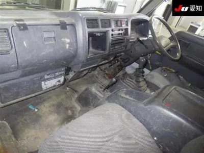 Hino TRUCK