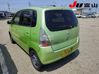 Nissan MOCO