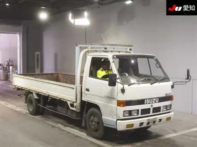 Isuzu ELF