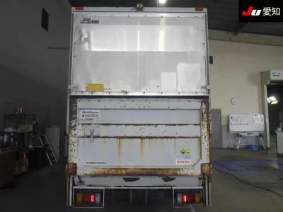 Isuzu ELF