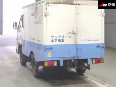 Isuzu TRUCK
