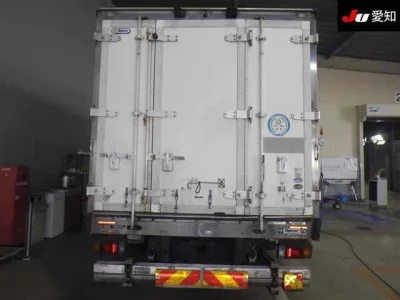 Isuzu TRUCK