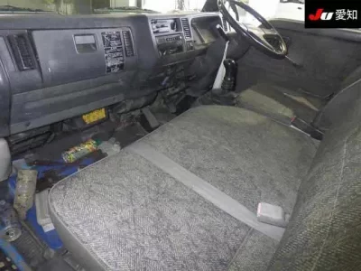 Mazda TITAN
