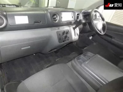 Nissan CARAVAN VAN