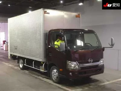 Hino TRUCK