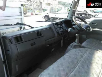 Mazda TITAN
