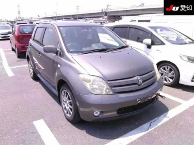 Toyota IST