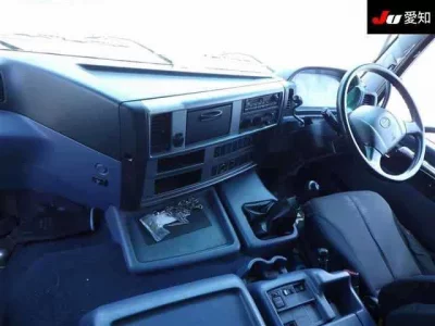 Hino TRUCK