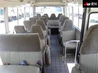 Isuzu BUS