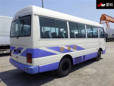 Isuzu BUS