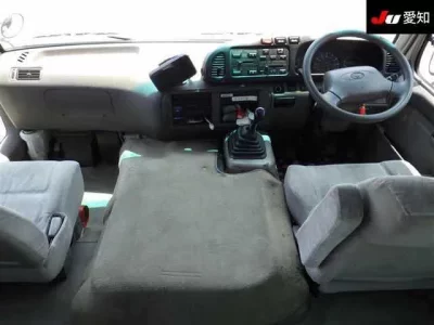 Toyota COASTER