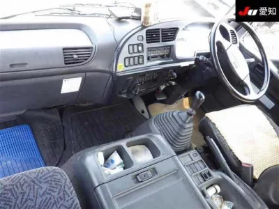 Isuzu TRUCK