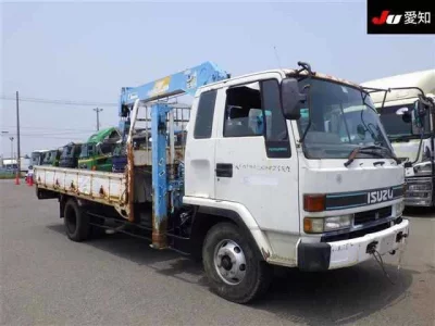 Isuzu TRUCK