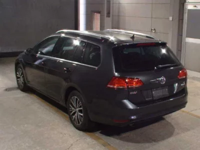 Volkswagen GOLF VARIANT