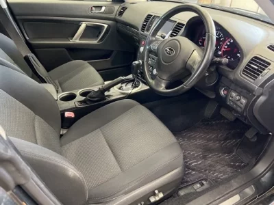 Subaru LEGACY B4