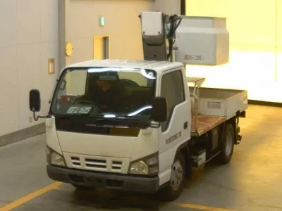 Isuzu ELF