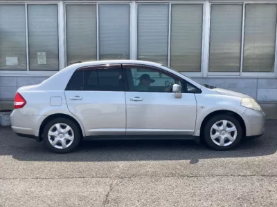 Nissan TIIDA LATIO