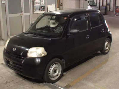 Daihatsu Esse