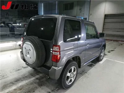 Nissan KIX