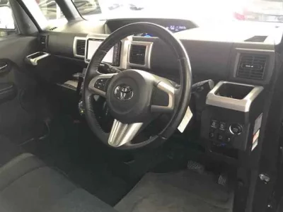 Toyota PIXIS MEGA