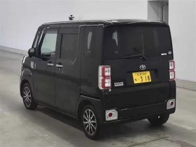 Toyota PIXIS MEGA