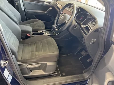 Volkswagen GOLF TOURAN