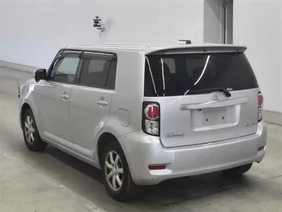 Toyota COROLLA RUMION